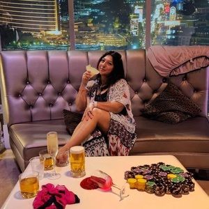 Meet your Posher, Mely